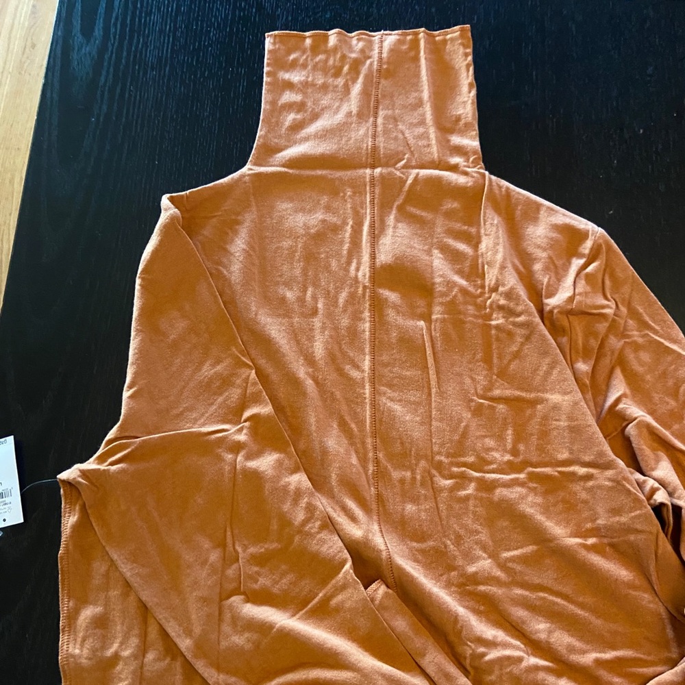 NWT GAP orange long sleeve turtleneck